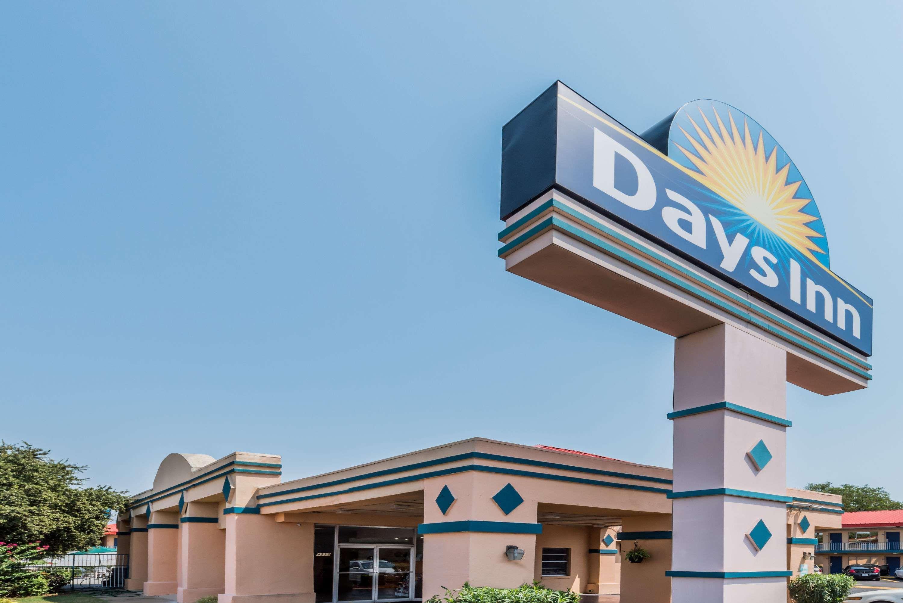 Days Inn South Fort Worth Esterno foto